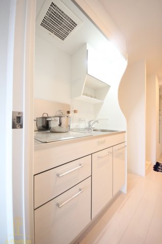 キッチン　セレニテ本町ルフレ