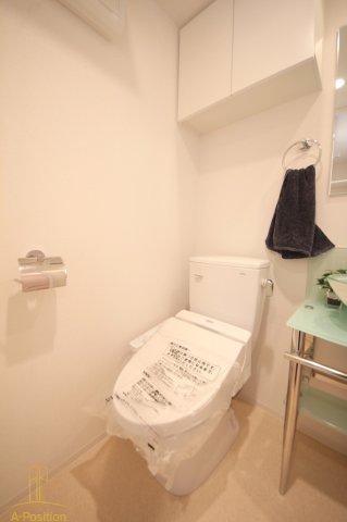 トイレ　セレニテ本町ルフレ