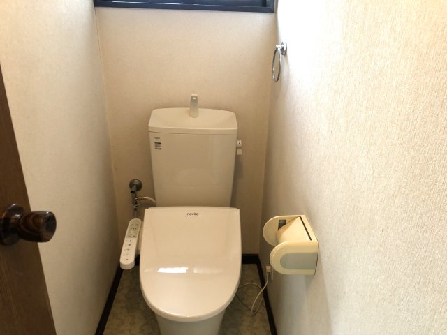 【東金市極楽寺戸建のトイレ】