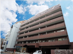 熊本市中央区草葉町のマンションの建物外観