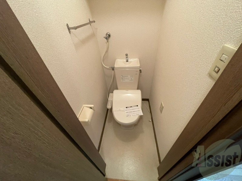 トイレ　ウォシュレット機能がついたトイレ。安心して使用できますね。