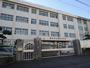 小学校　岡山市立岡南小学校（小学校）まで883m