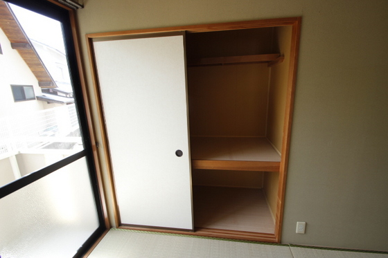 収納　※他号室の写真になります。