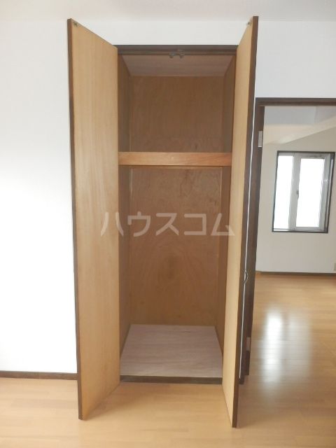 【クリエイティブ第２富士の収納】