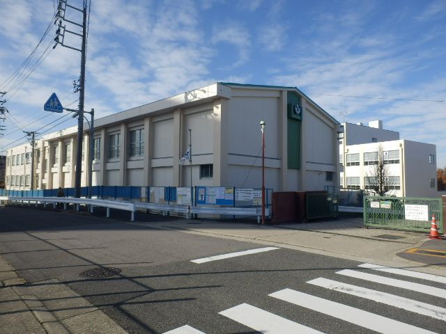 【クリエイティブ第２富士の小学校】