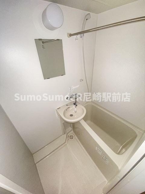 バス・シャワールーム　日々の疲れを癒すお風呂付です