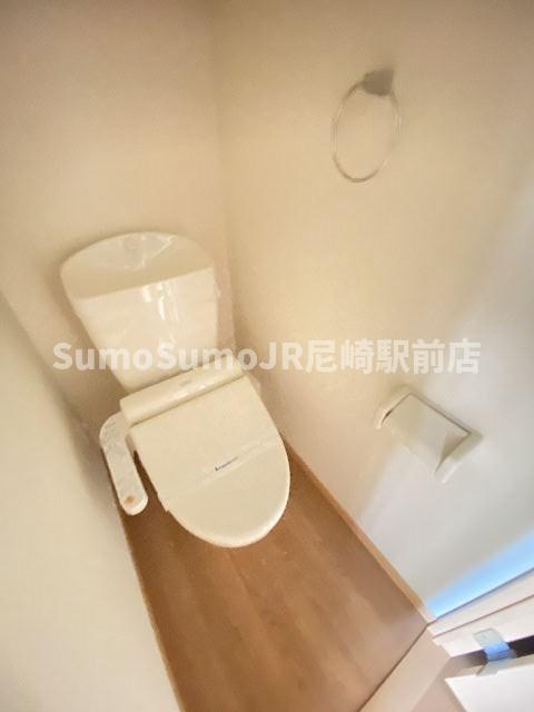 トイレ　清潔感のあるトイレです