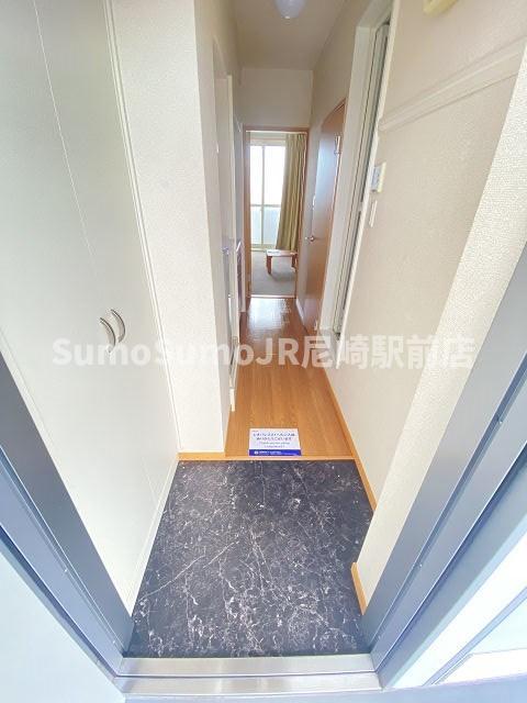 玄関　明るい玄関です