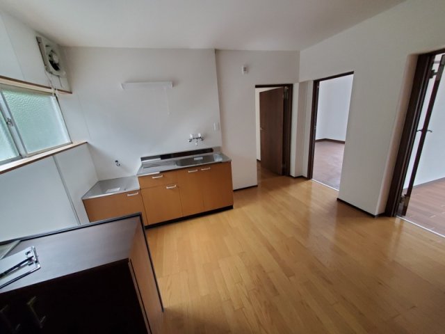 キッチン　同物件別号室のお写真です