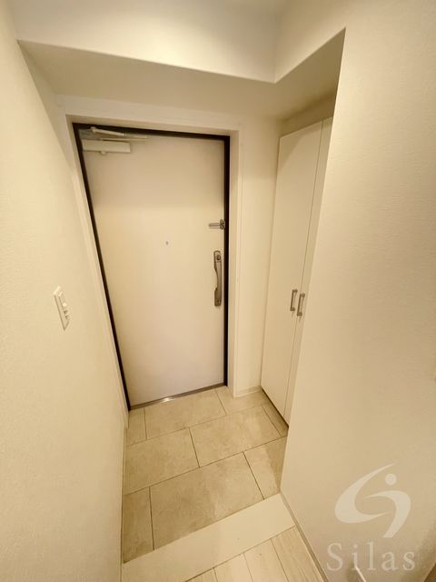 TKアンバーコート津久野の玄関写真