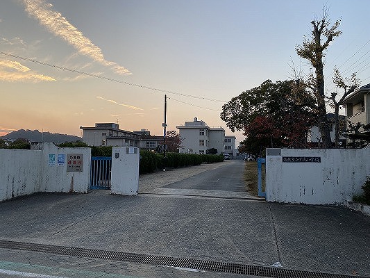 小学校　高砂市立小学校中筋小学校（小学校）まで1701m