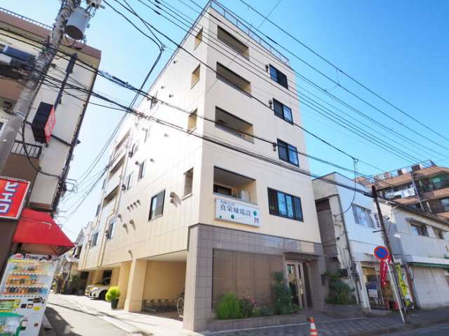 横浜市鶴見区小野町のマンションの建物外観