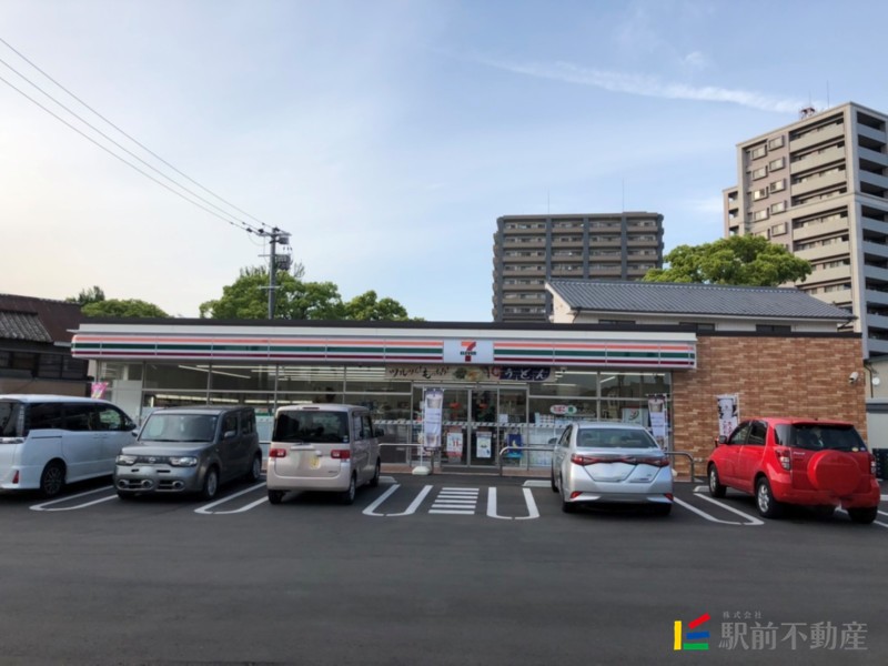 コンビニ　セブンイレブン筑後一条店（コンビニ）まで300m