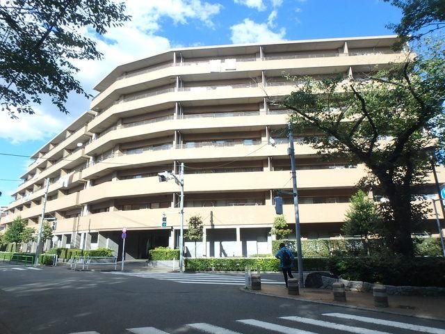 板橋区桜川のマンションの建物外観