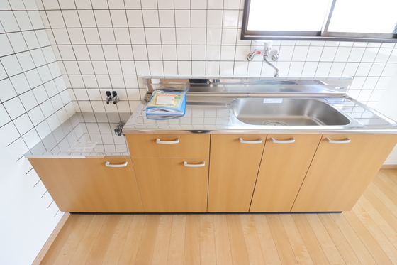 キッチン　※別部屋の写真です