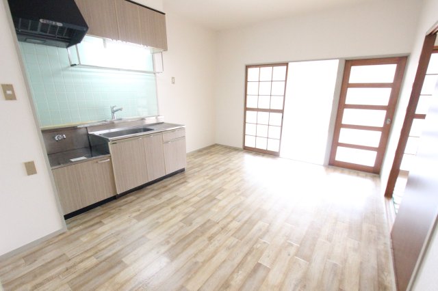 居室・リビング　※他のお部屋の写真です
