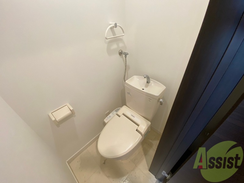 トイレ　トイレです。ウォシュレット付を探している方、おすすめです。
