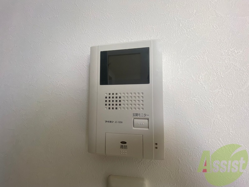 セキュリティ　ＴＶモニター付インターホンです。来客者の顔が見えるので安心！