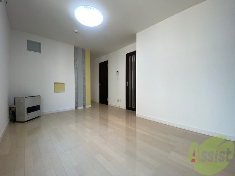 居室・リビング　広くてキレイなお部屋が広がっていて、充実した生活が送れそう。