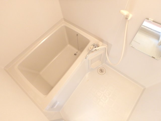 バス・シャワールーム　きれいなお風呂です