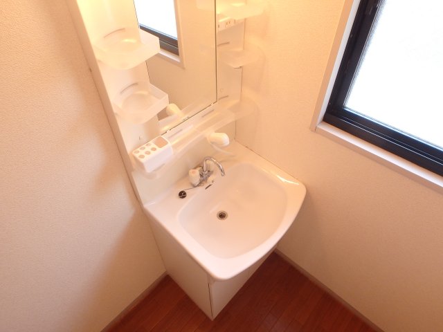 洗面設備　広い洗面スペース