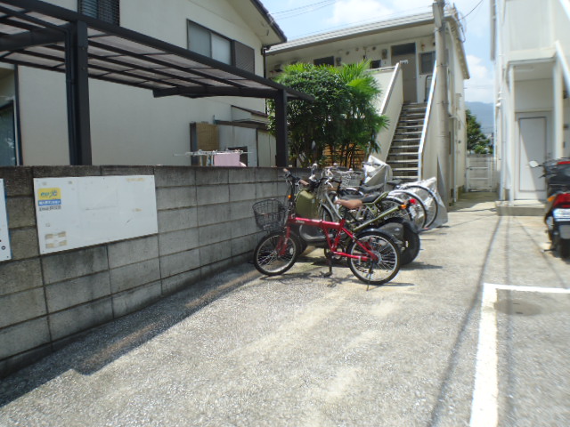 その他共有部分　駐輪スペースあり