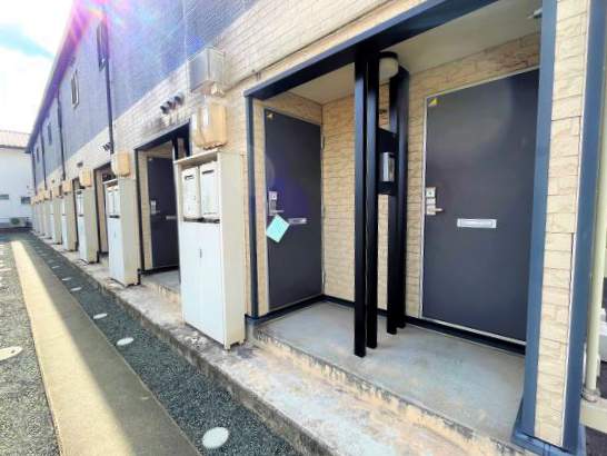 エントランス　駐車場