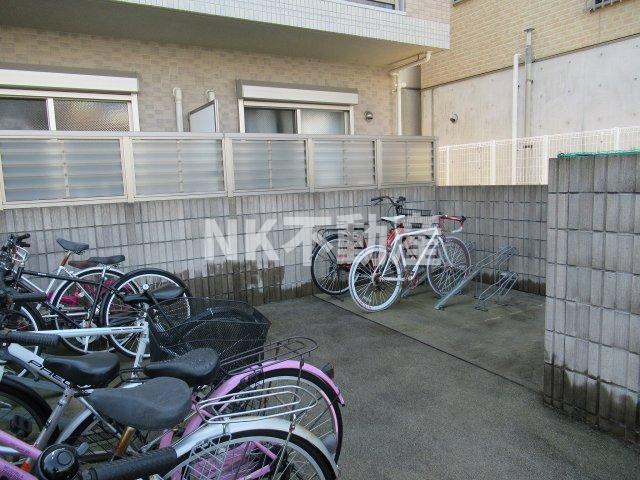 その他　駐輪場です