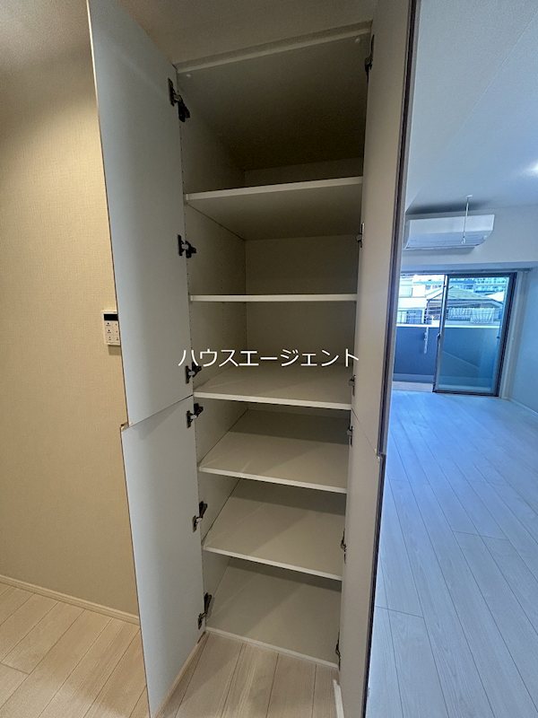 収納　キッチンに収納があり便利です。