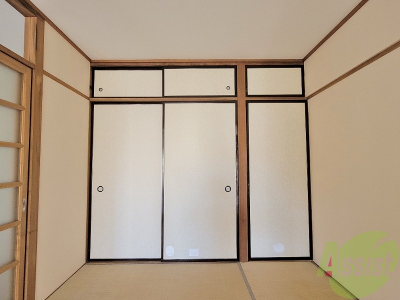 収納　収納は広さのある押し入れでなんでもしまえそう。