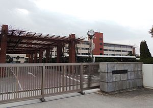 高校・高専　岡山県立倉敷古城池高校（高校・高専）まで904m