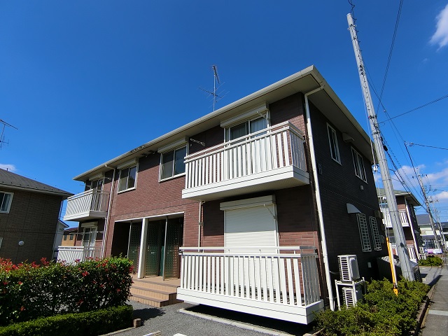 建物外観　落ち着いた雰囲気の外観です