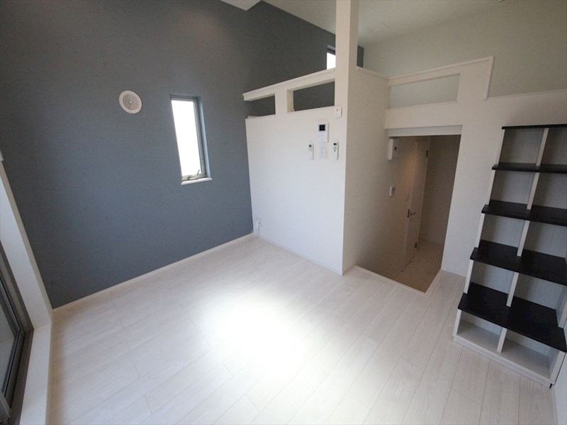 居室・リビング　洋室6帖　ロフト5.8帖（収納にも寝室にも使えます）