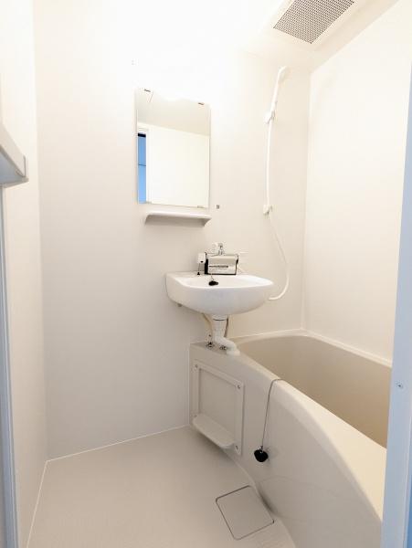 バス・シャワールーム　サーモスタット水栓で温度調節ラクラク☆