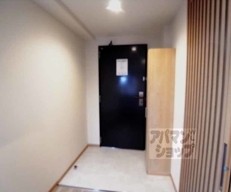 グランレブリー寺町松原の玄関写真