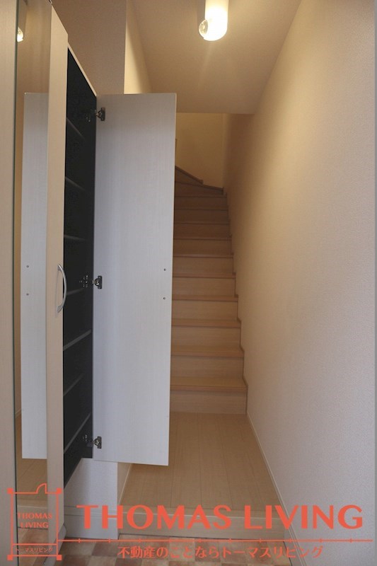 玄関　実際の写真を準備中の為、同シリーズの写真でご参考下さい。