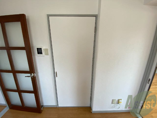収納　収納はこちらです。収納があると部屋が広く使えますね