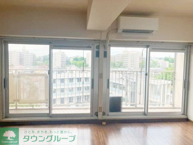 居室・リビング　現地待ち合わせ歓迎♪お問合せはタウンハウジングまで！