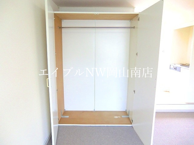収納　同物件の違う部屋です。