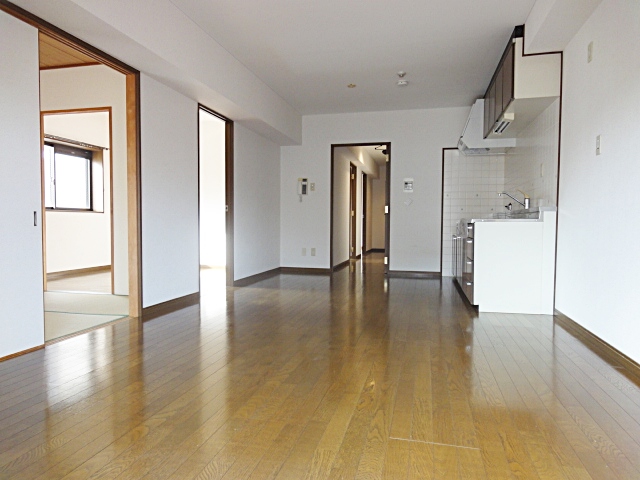 居室・リビング　ゆったりとした居間です