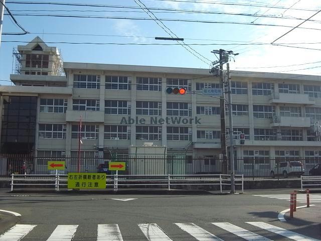 中学校　岐阜市立長良中学校（中学校）まで1449m