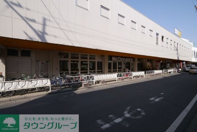 飲食店　マクドナルド東武霞ヶ関店（飲食店）まで680m