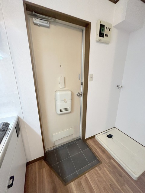 玄関　★広々とした玄関スペース★