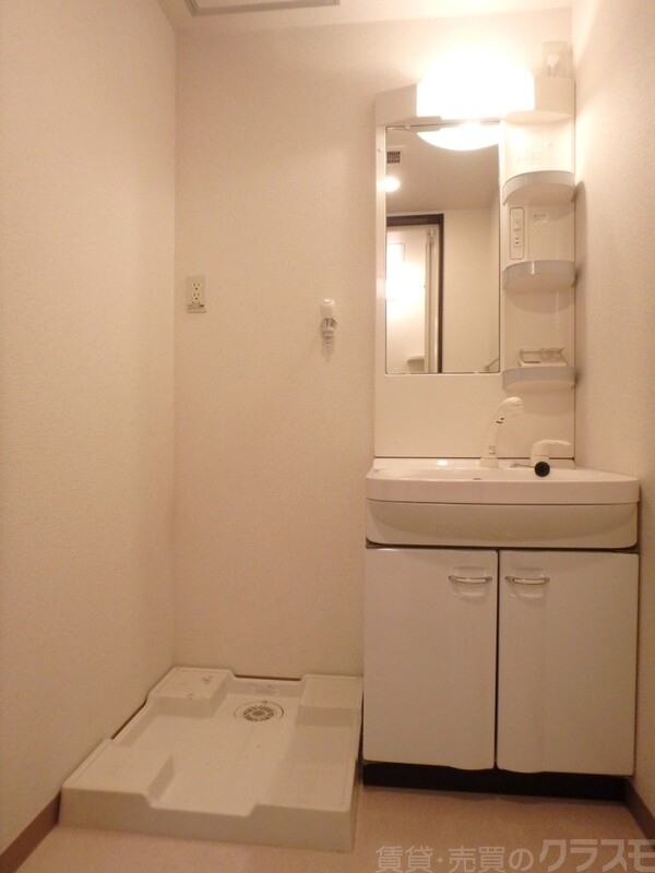 洗面設備　室内洗濯機置場