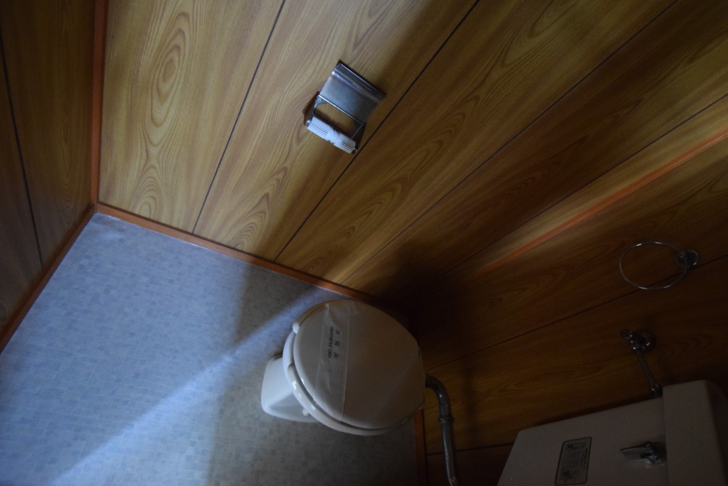 トイレ　別部屋参考