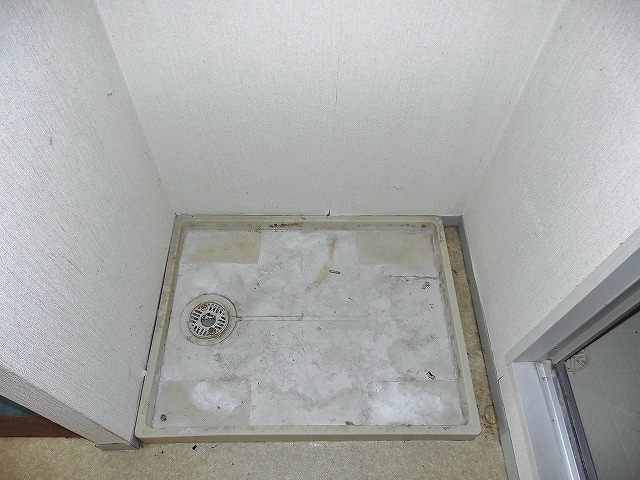 その他　洗濯機設置スペースの防水パン
