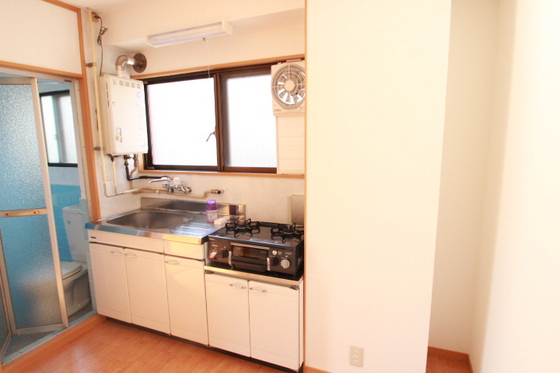 キッチン　※他号室の写真です。