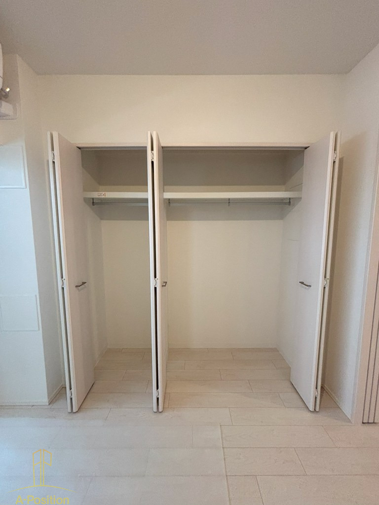 収納　スプランディッド上本町WESTII