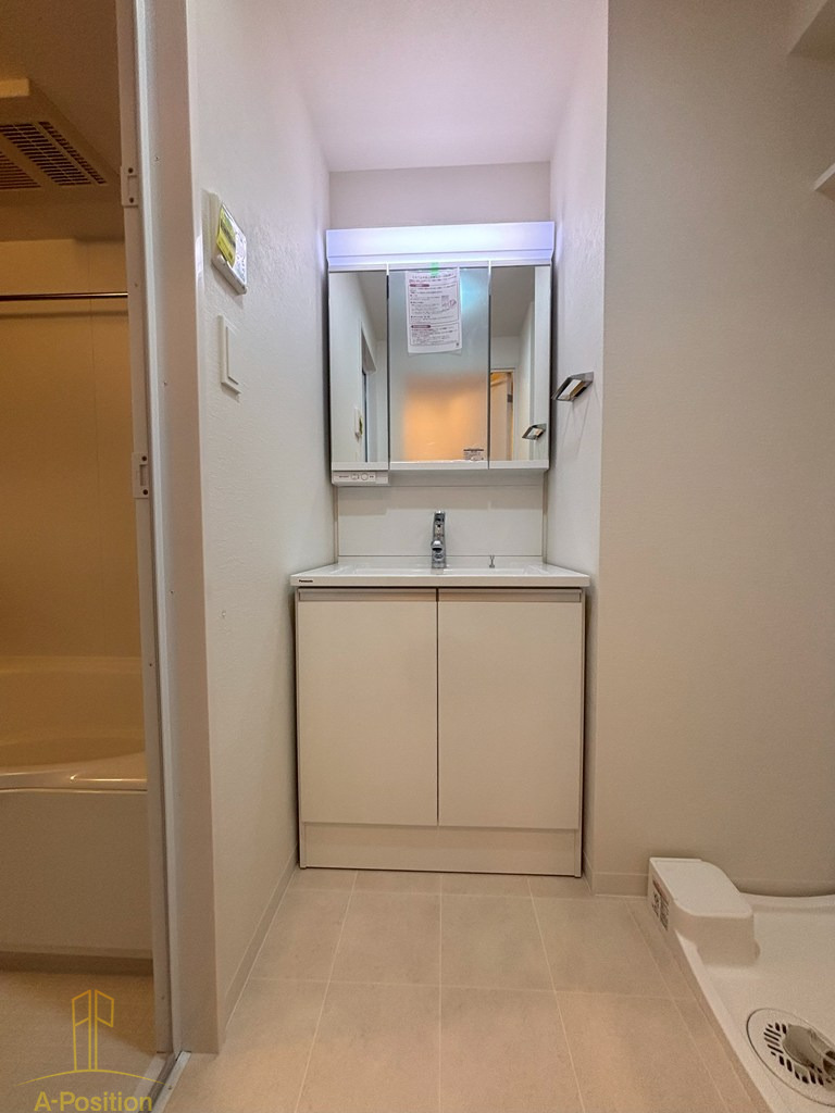 洗面設備　スプランディッド上本町WESTII