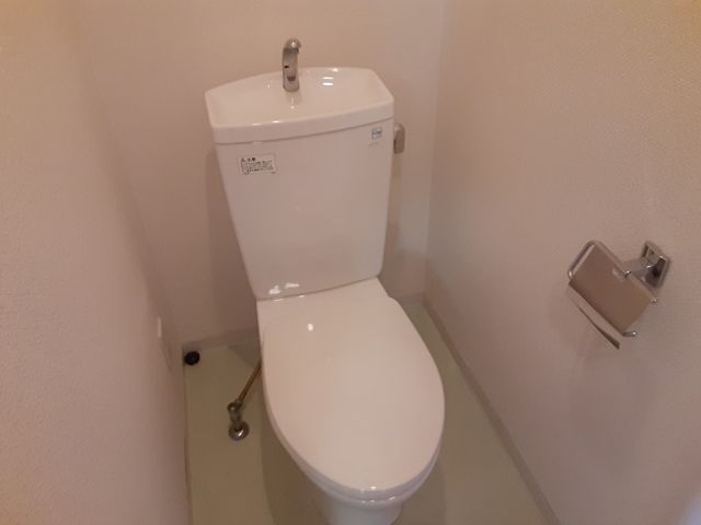 プレサンス名古屋駅前のトイレ写真